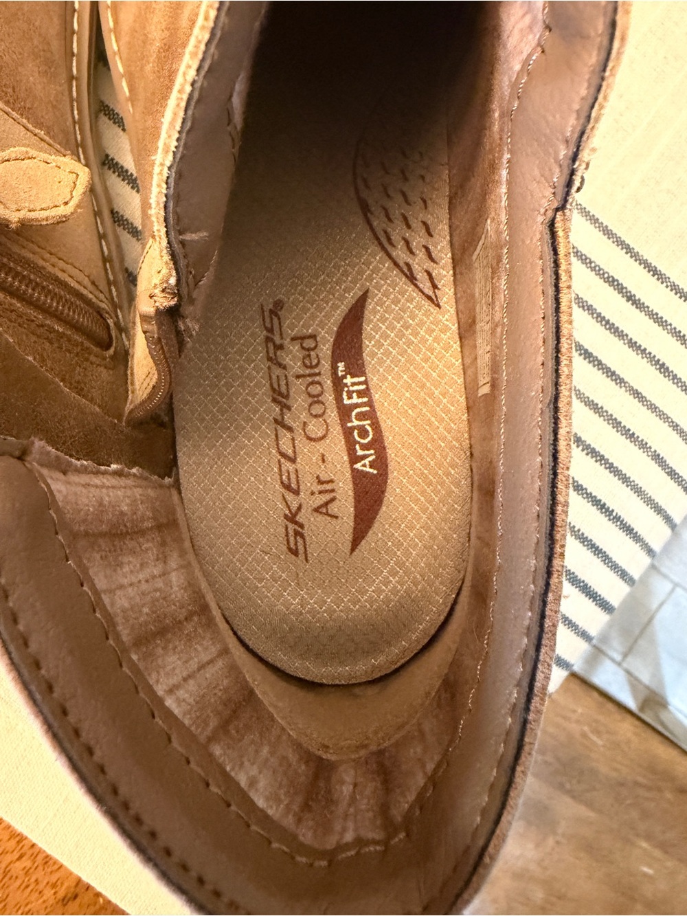 Skechers Arch Fit Women’s 11 Taupe Ankle Boots Air Cooled Memory Foam - Picture 7 of 7